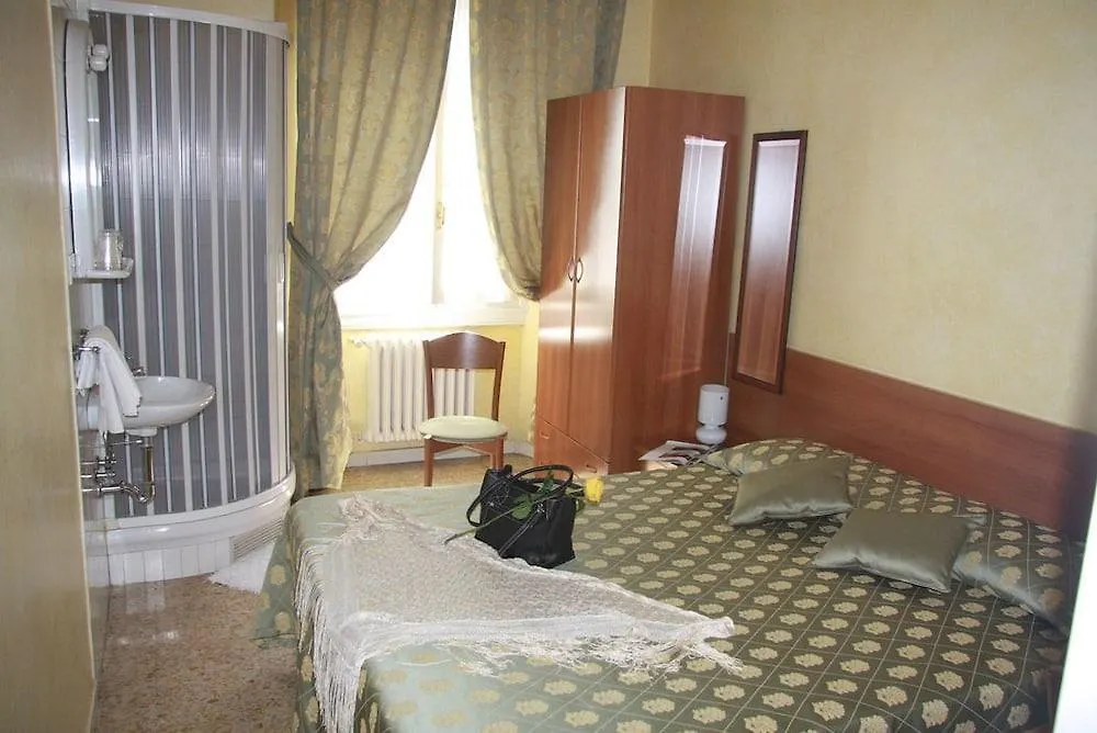 Hotel Giappone Florens