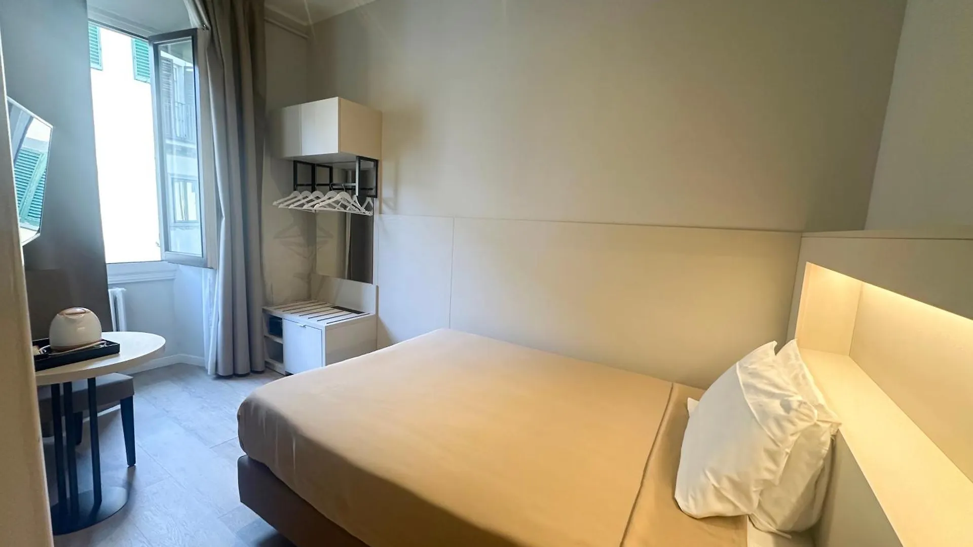 Hotel Giappone Florens Italien